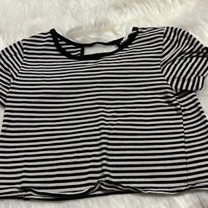 Nowadays crop T-shirt